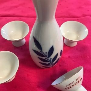 5 pc setVtg Japan Gekkeikan Finest Sak Vase 5 piece